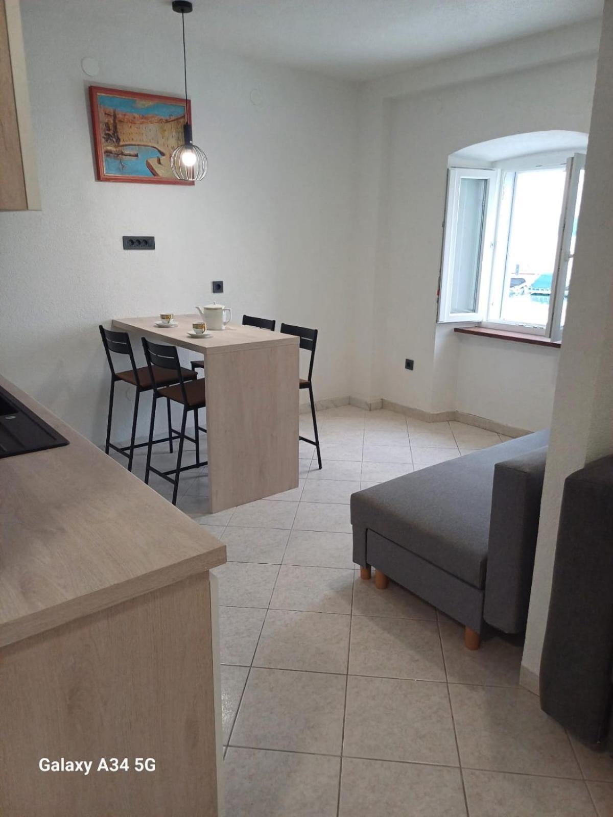 Apartmani Centar Selce Buitenkant foto